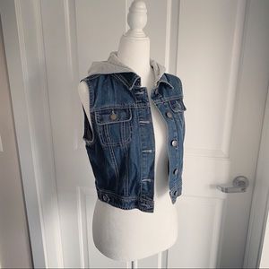 NWOT, F21 Hooded Denim Vest